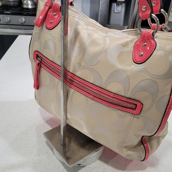 🔹️COACH 🔹️ metallic signature sateen tote ✨️🩷[ With Flaws] - Picture 12 of 17